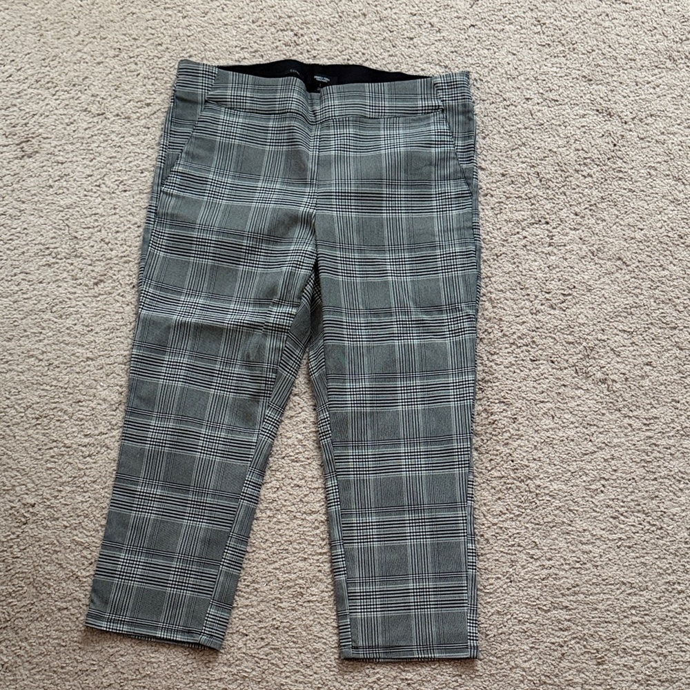 Simply Vera Vera Wang Men's Plaid Pants in Black and Gray